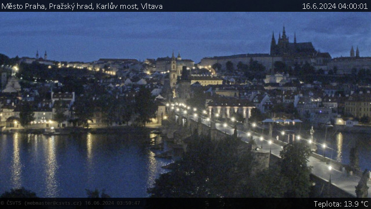Město Praha - Pražský hrad, Karlův most, Vltava - 16.6.2024 v 04:00