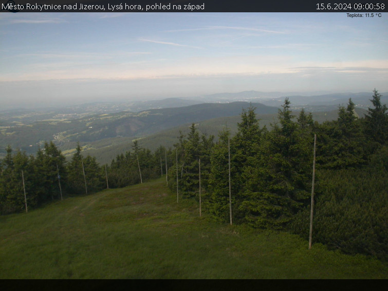Město Rokytnice nad Jizerou - Lysá hora, pohled na západ - 15.6.2024 v 09:00