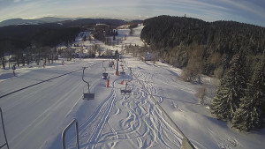 Snow park Paprsek - Lanovka - pohled dolů - 12.3.2023 v 07:35