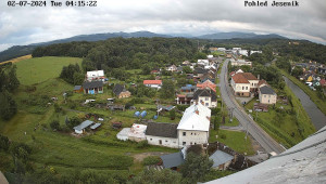 Obec Mikulovice - Pohled na Jeseniky - 2.7.2024 v 05:15
