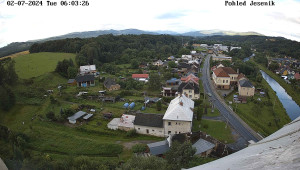 Obec Mikulovice - Pohled na Jeseniky - 2.7.2024 v 07:03