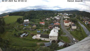 Obec Mikulovice - Pohled na Jeseniky - 2.7.2024 v 08:03