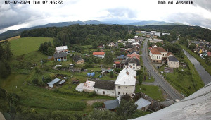 Obec Mikulovice - Pohled na Jeseniky - 2.7.2024 v 08:45