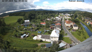 Obec Mikulovice - Pohled na Jeseniky - 2.7.2024 v 10:02