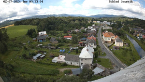 Obec Mikulovice - Pohled na Jeseniky - 2.7.2024 v 10:33
