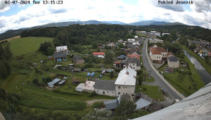Obec Mikulovice - Pohled na Jeseniky - 2.7.2024 v 14:15