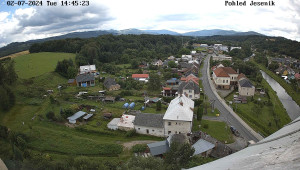 Obec Mikulovice - Pohled na Jeseniky - 2.7.2024 v 15:45