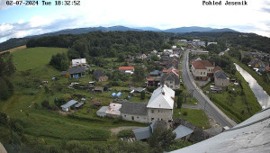 Obec Mikulovice - Pohled na Jeseniky - 2.7.2024 v 19:32