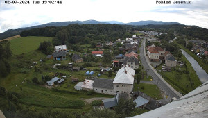 Obec Mikulovice - Pohled na Jeseniky - 2.7.2024 v 20:02