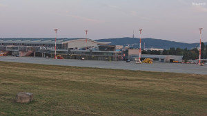 Letiště Bratislava - Letiště M. R. Štefánika Bratislava - 27.7.2024 v 05:46